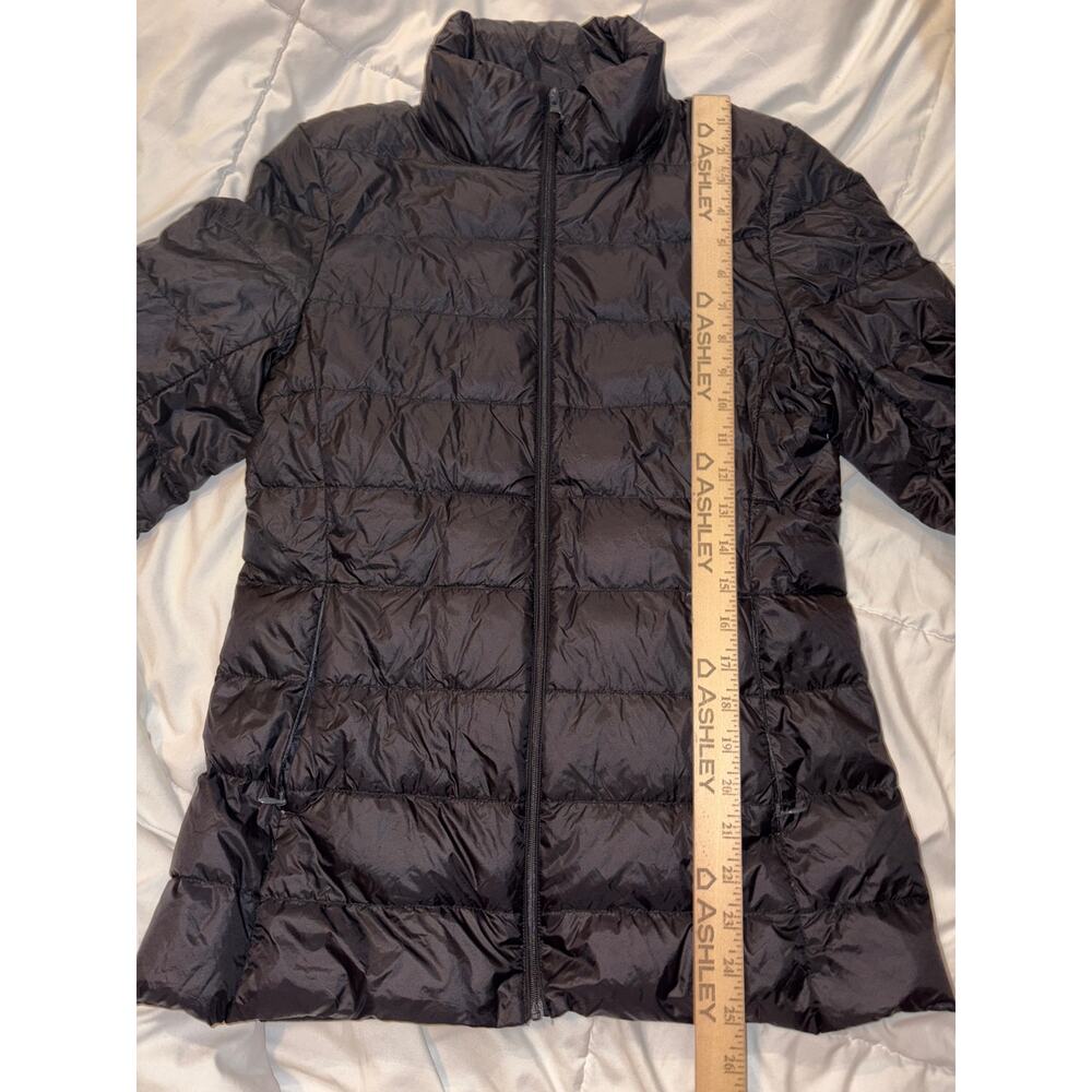Quince Women’s Black Lightweight Down Puffer Jacket Size Small Packable - Picture 8 of 11